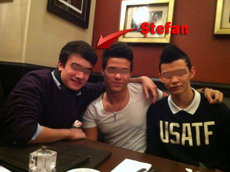 Baconschi Jr. (primul din stanga) e un adolescent