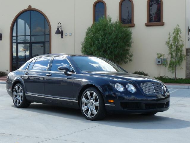 Mexicanul mai detine si un Bentley