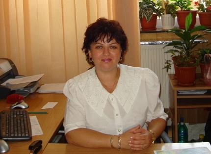 Director adjunct, prof. Doriana Stănoiu