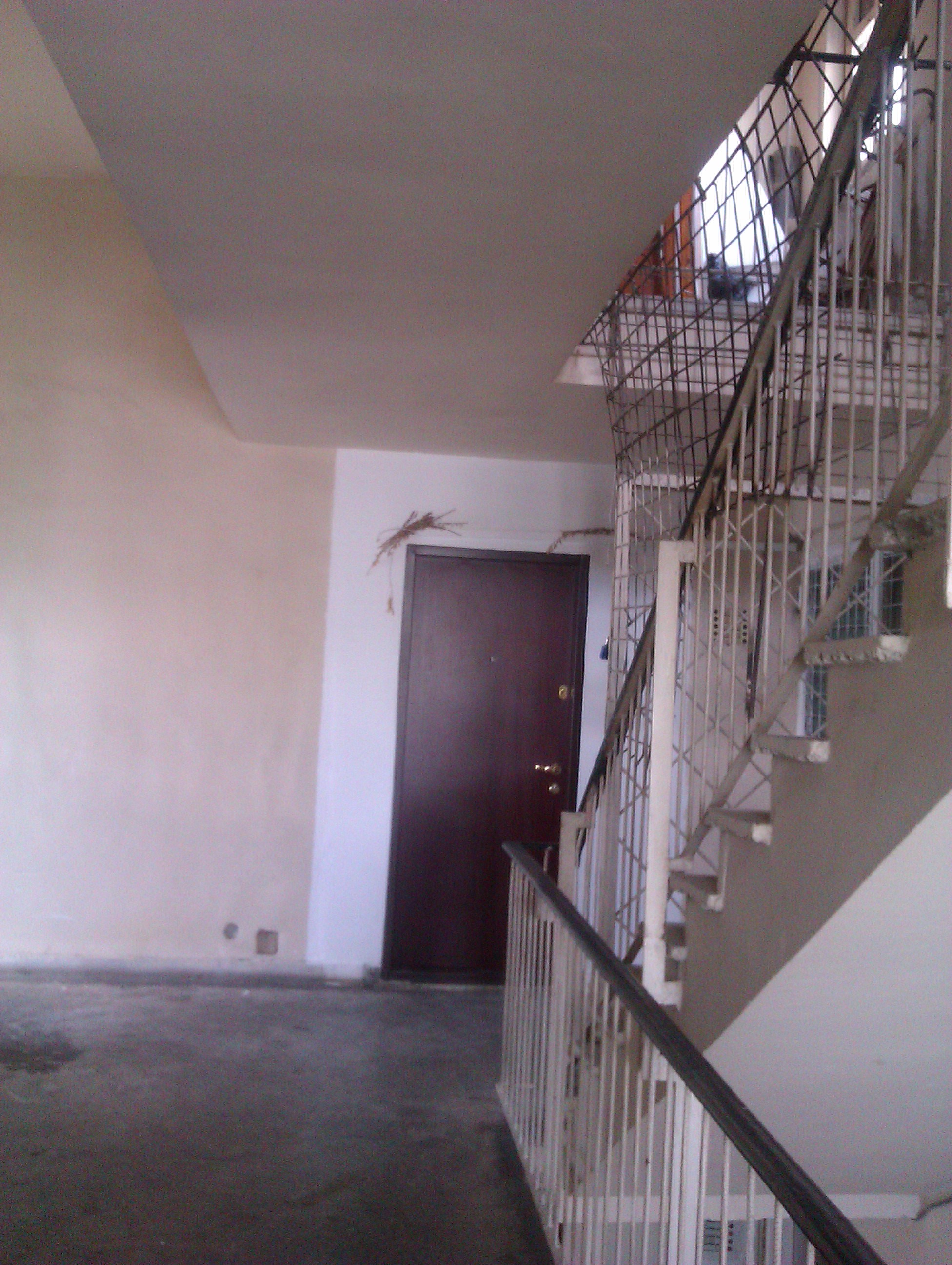 Directoarea de la Dimitrie Bolintineanu a locuit, pana in urma cu cativa ani, intr-un bloc din zona Nerva Traian