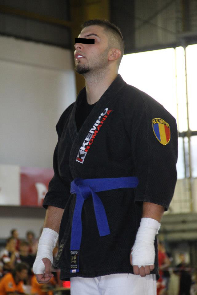 Tanarul era practicant de kempo