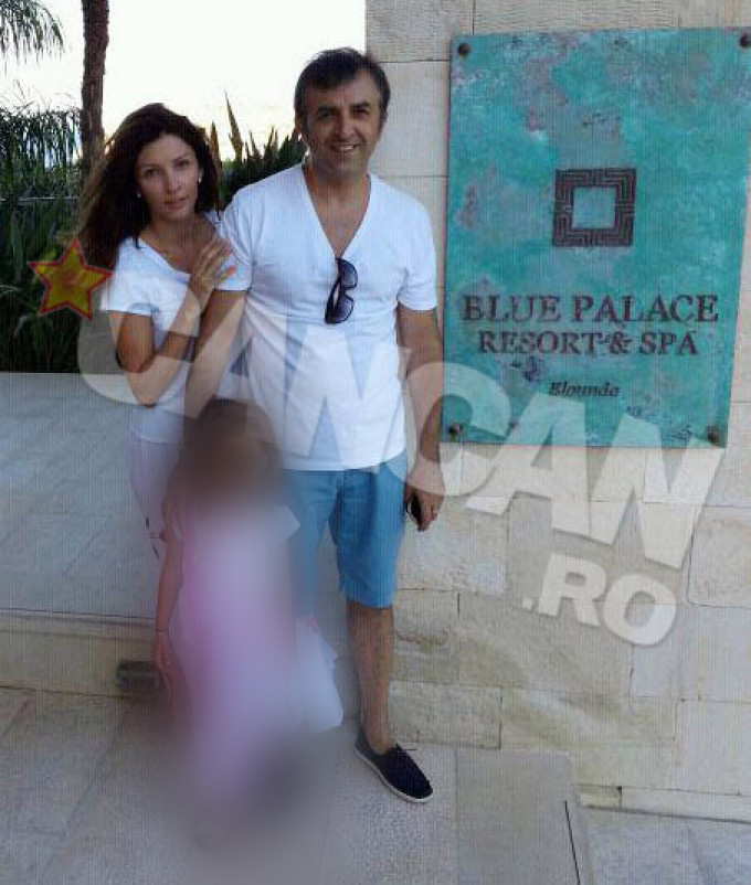 Daca ar fi sa judecam dupa fotografiile postate pe un site de socializare, familia Gunata pare una implinita. Si fericita