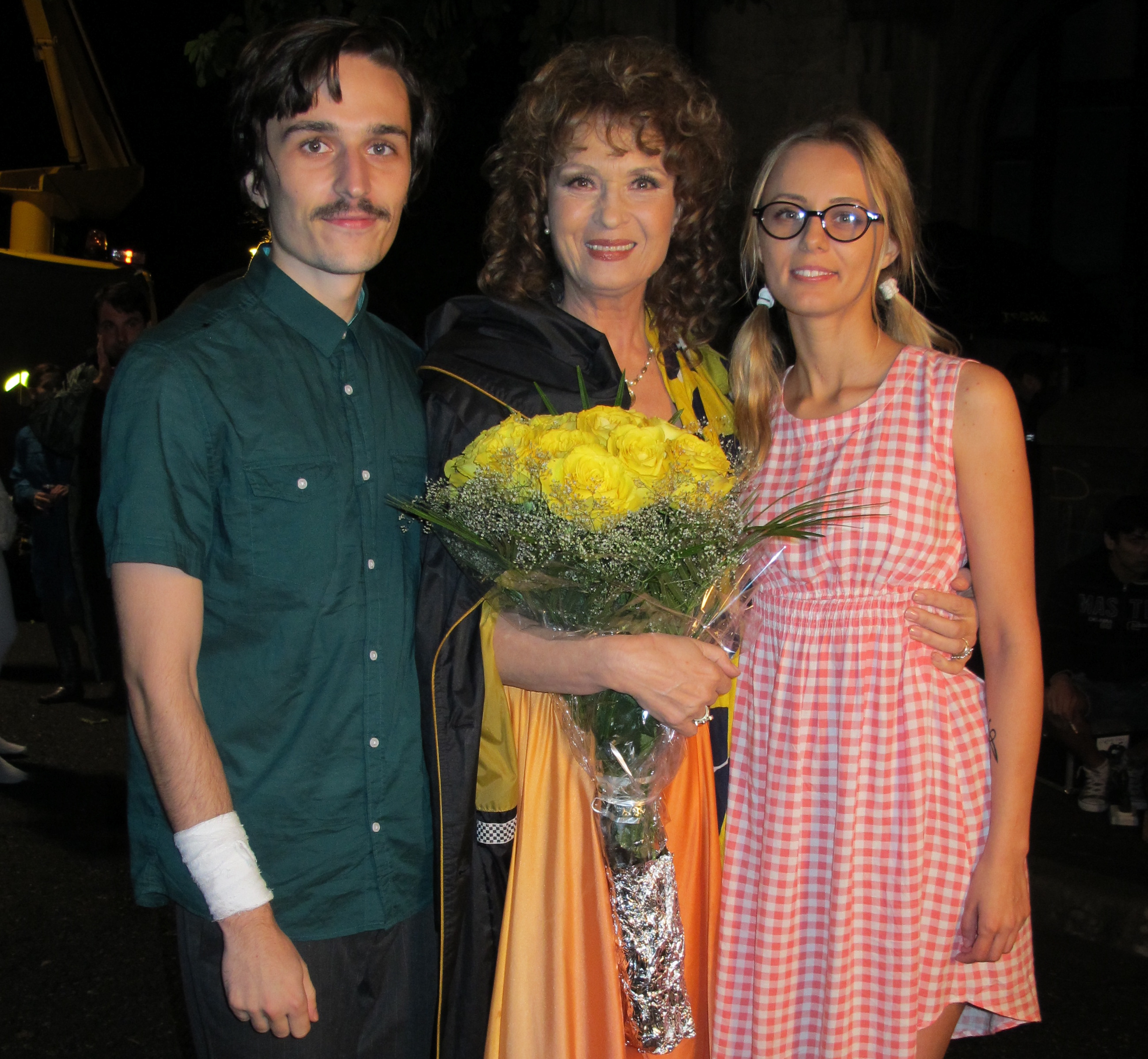 Angela Similea alaturi de actorii Adina Stetcu si Paul Radu, 