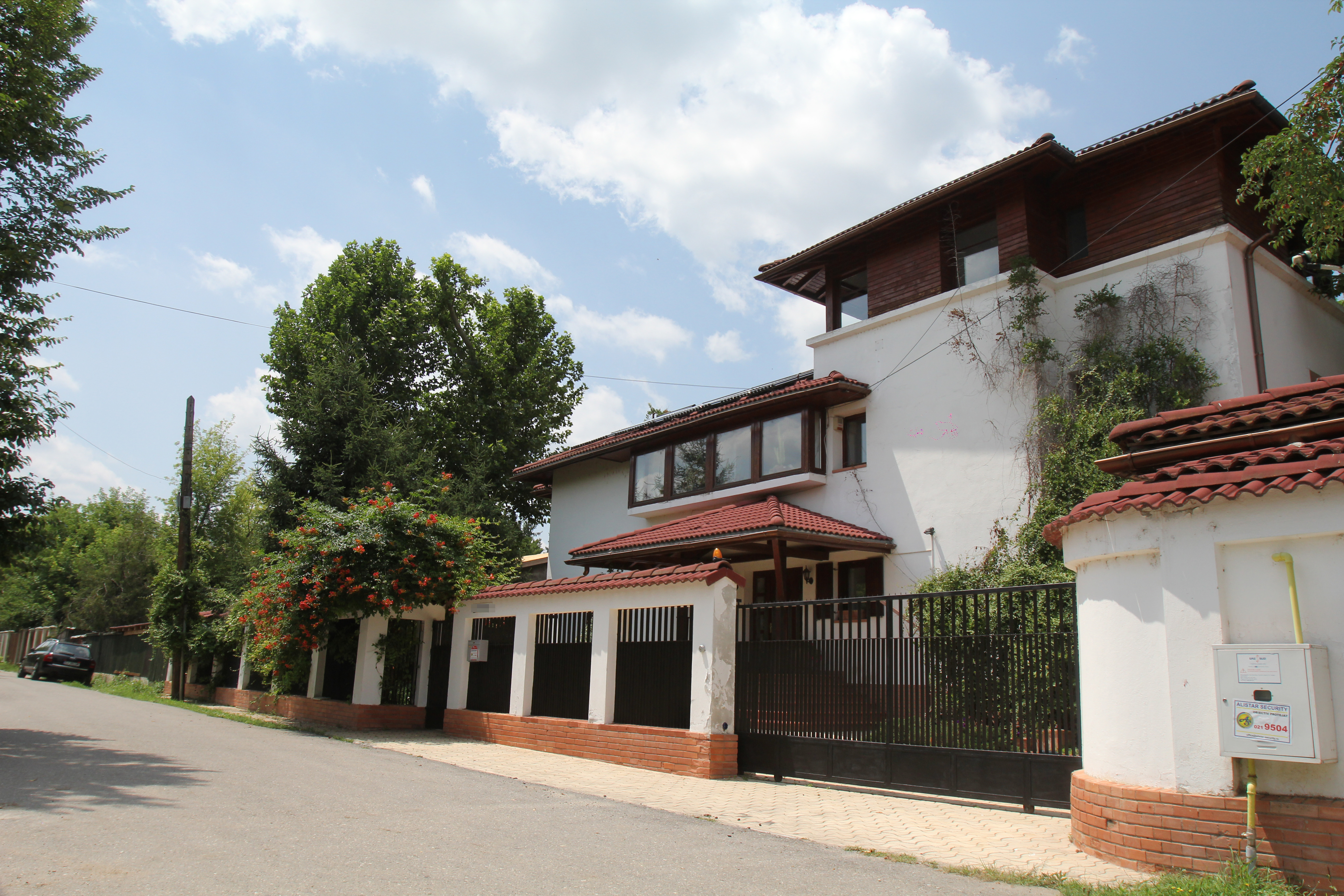 Casa bancherului se afla pe malul lacului Snagov