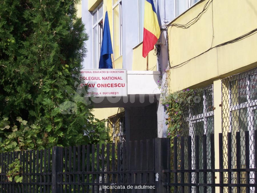 Un chinez a luat cea mai mare nota la Bac la un liceu din sectorul 4