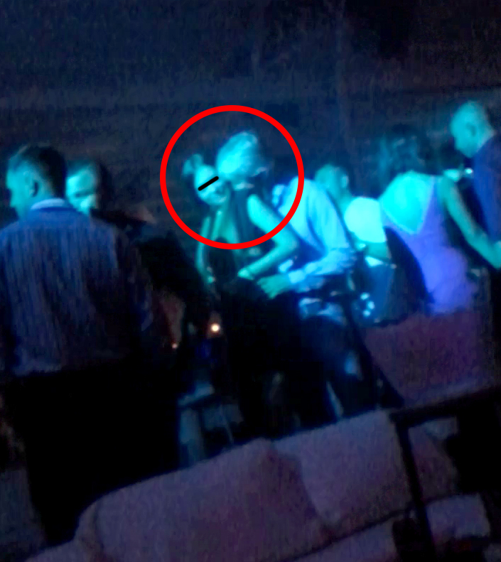 Cei doi au dansat dezlantuiti ca intr-un adevarat joc erotic