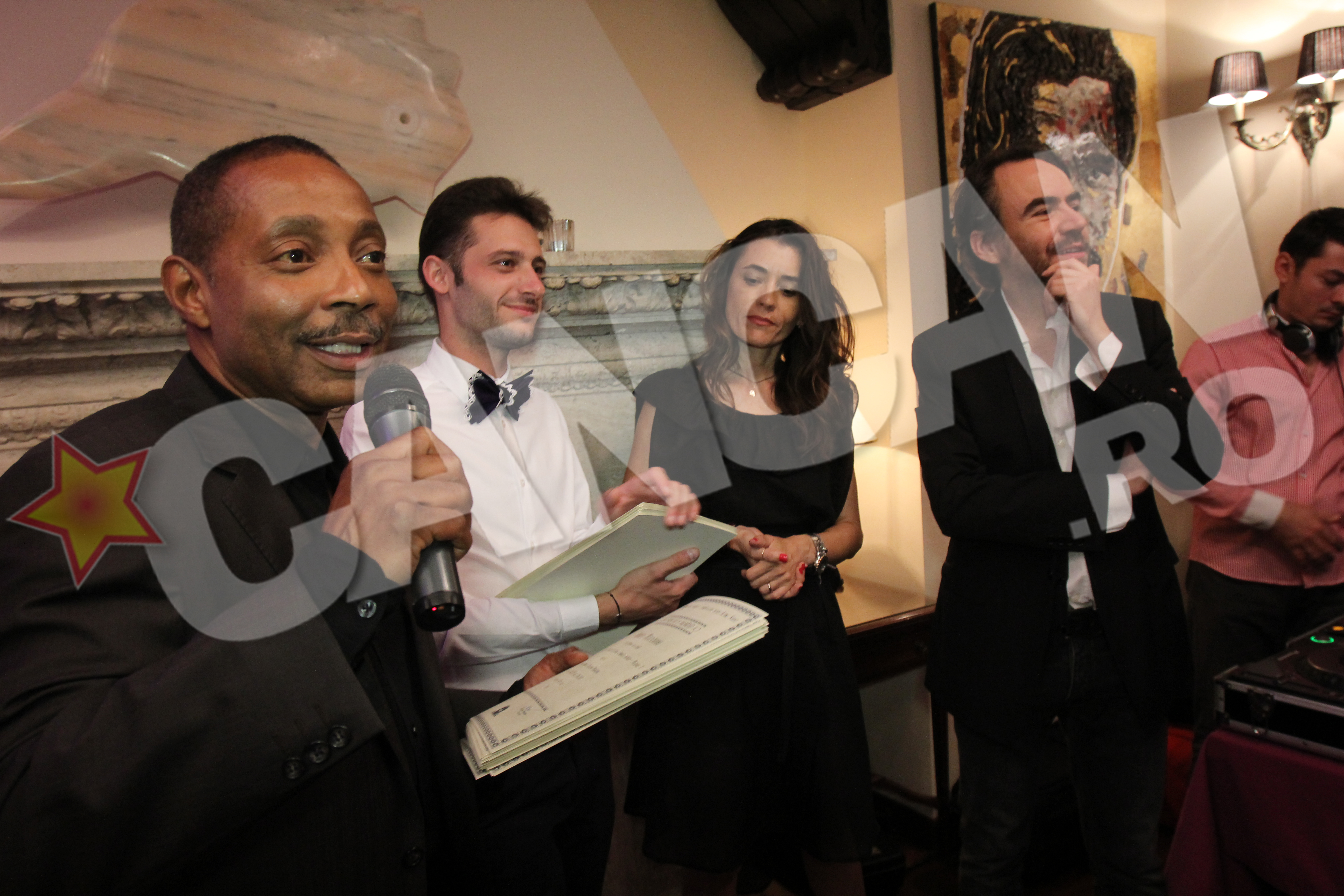 Bobby Paunescu, Frantz Turner, Bogdan Marodin si Gilda Conon le-au inmanat certificate de absolvire cursantilor