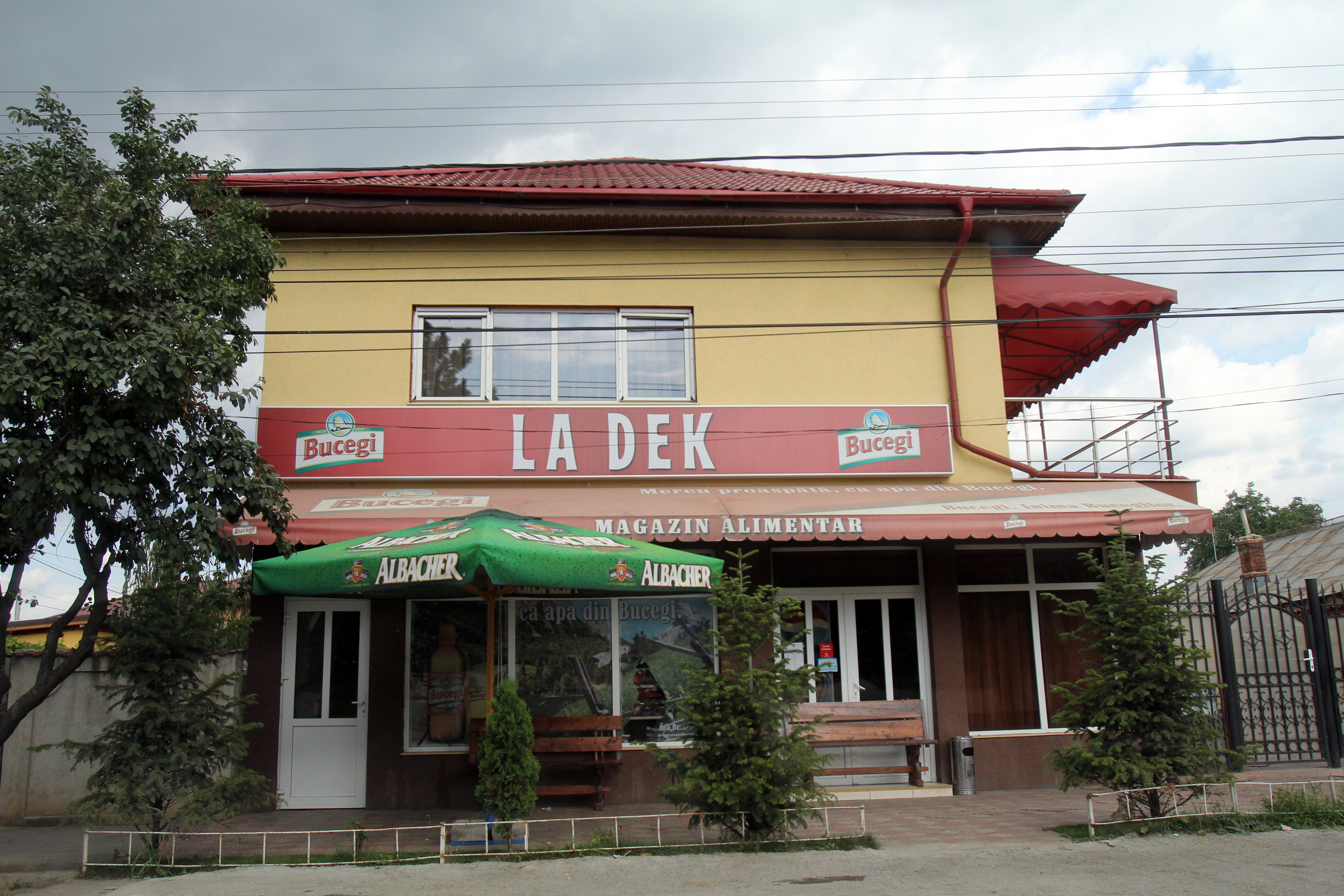 Fratele lui Nae Nicolae a primit de la afacerist un magazin pe care sa-l gestioneze