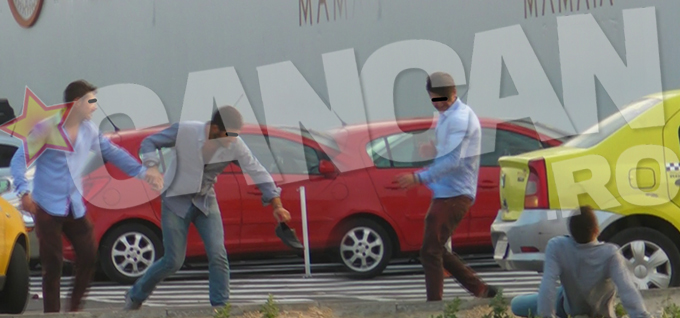 In loc sa se urce in masini, se incaiera din nou