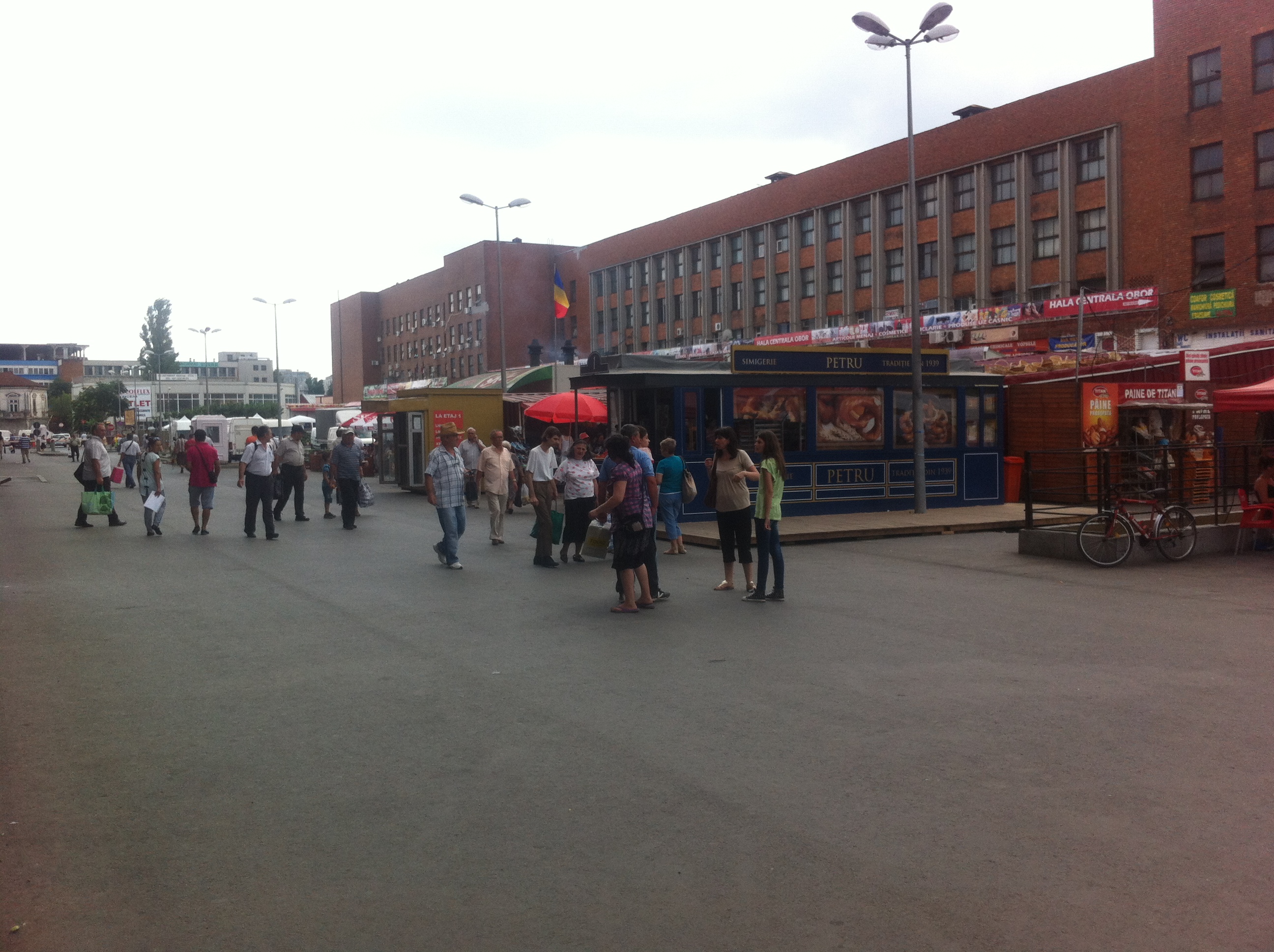 Se pare ca Tudy Ionescu a renuntat la afacerea cu covrigi din Piata Obor