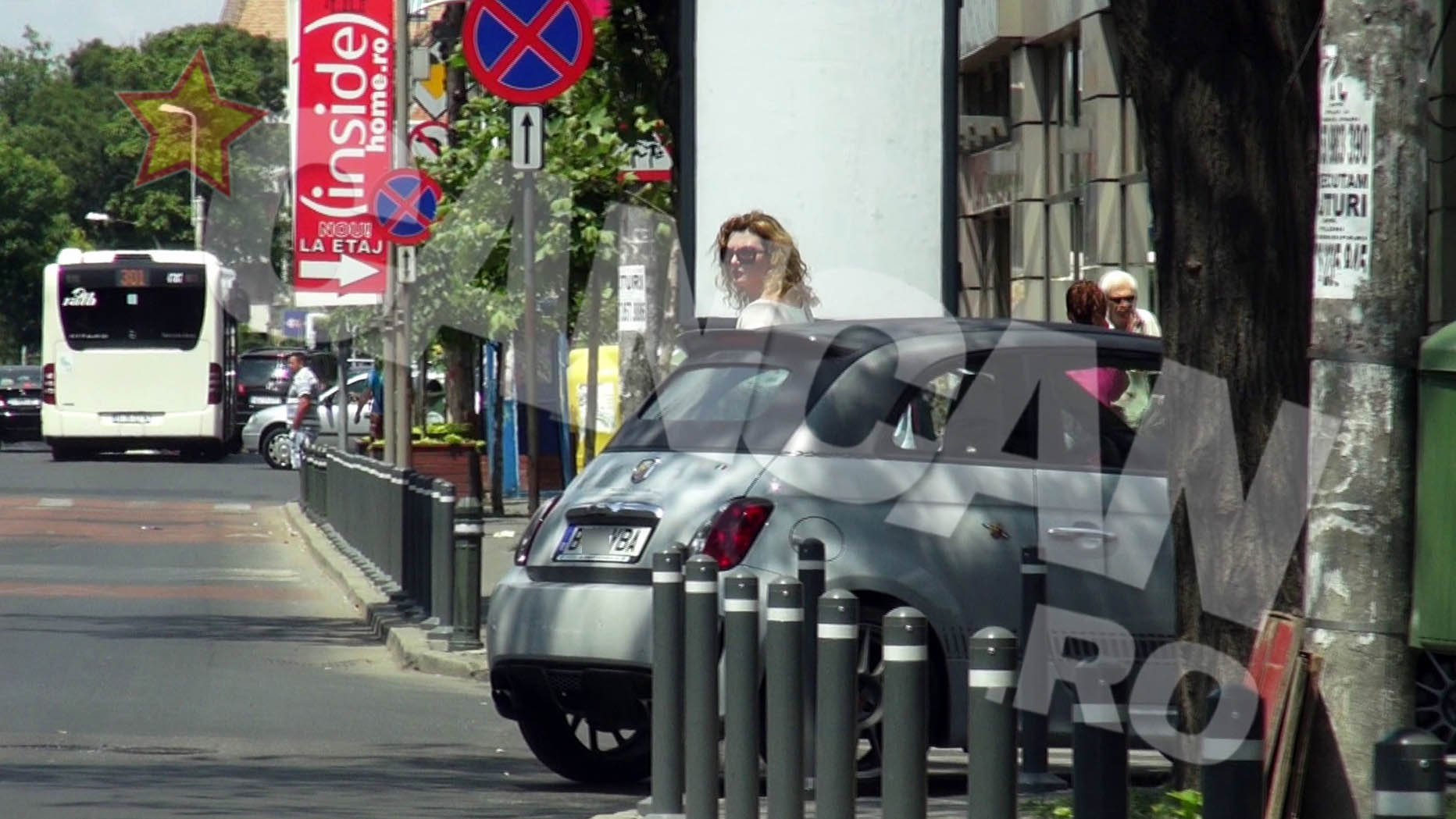 Fiica presedintelui analizeaza in amanunt tot ce e in jurul ei