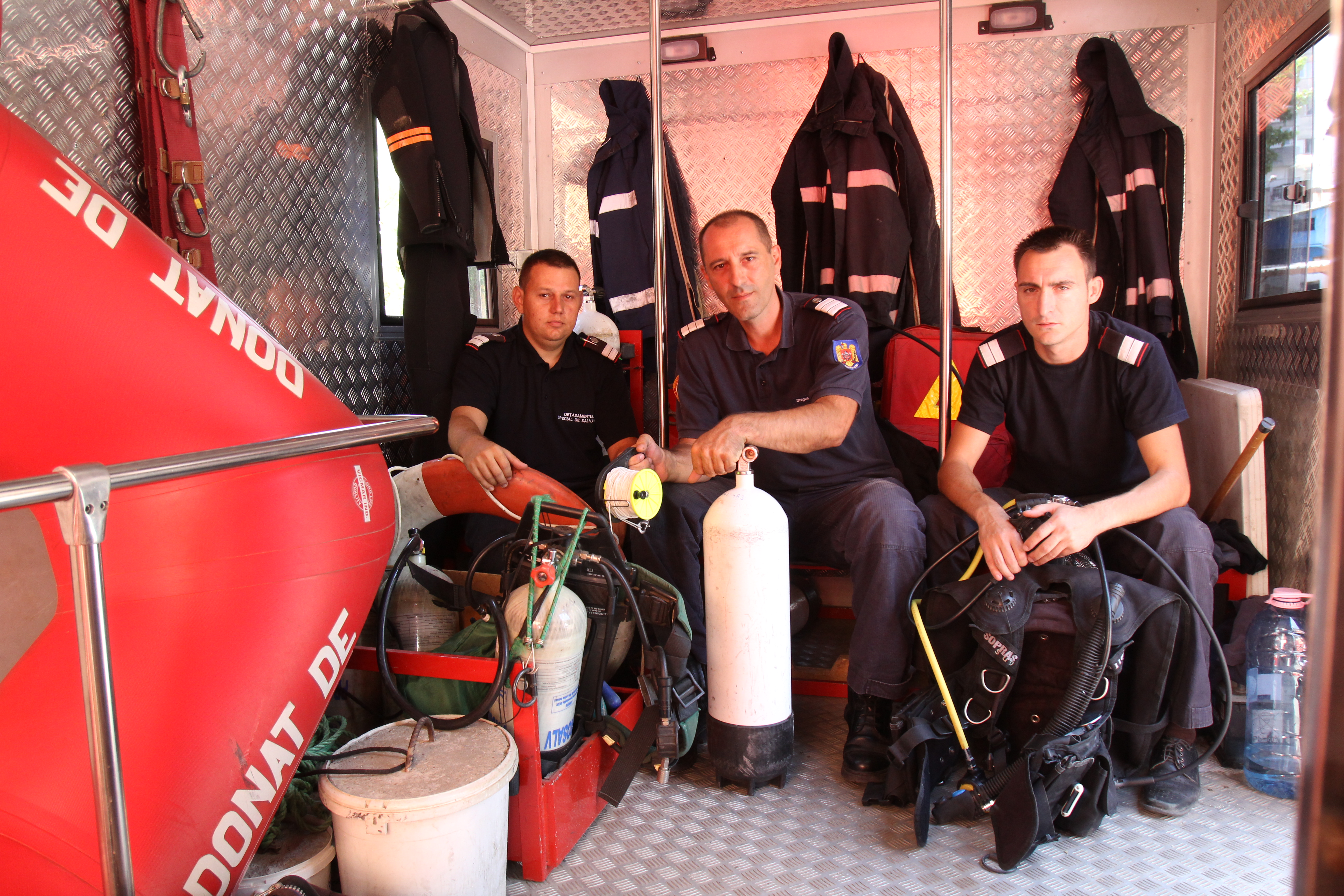 Plutonier Blejan Constantin, Plutonier Adjutant Dragos Claudiu si Plutonier Bogdan Constantin (de la stanga la dreapta)