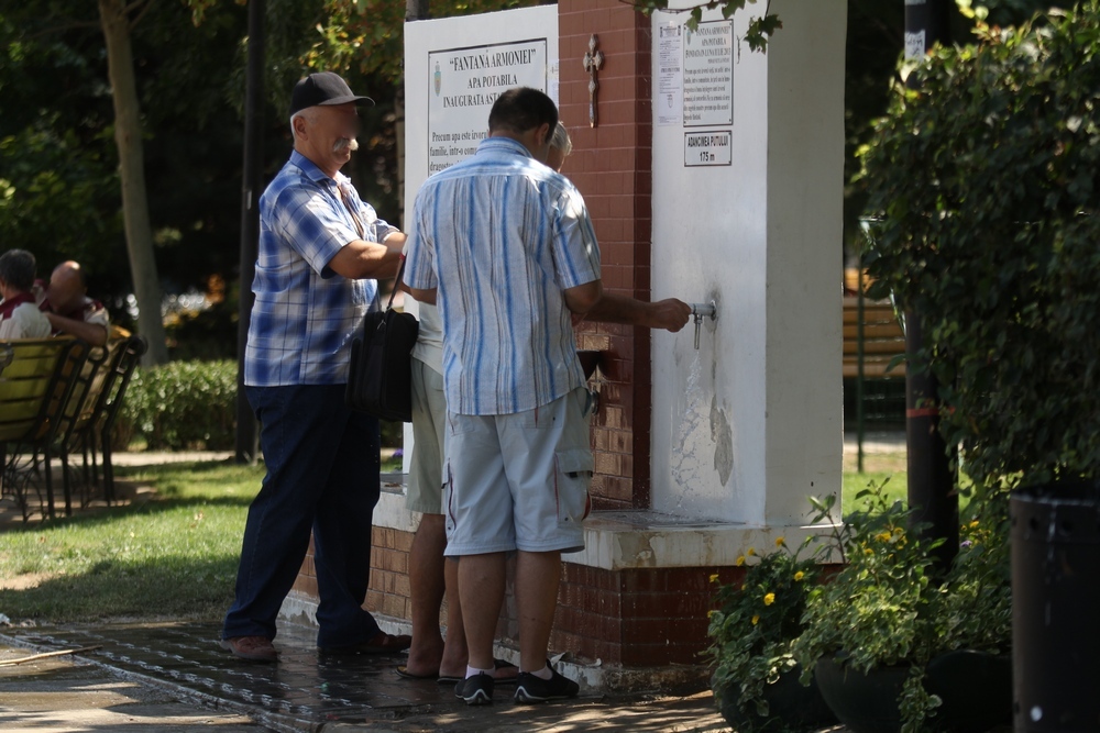Au venit sa i-a apa rece ca gheata de la fantana, din sectorul 2, sapata la peste 170 de metri adancime