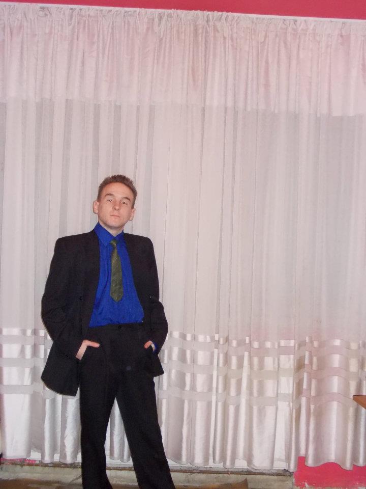 Impresarul Daniel Sana este acuzat ca nu si-a respectat contractul