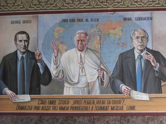 George Bush, Papa Ioan Paul al II-lea si Mihail Gorbaciov