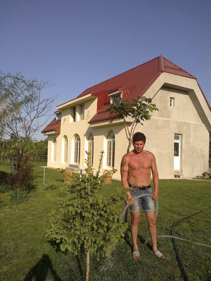 Ogica a lasat Bucurestiul si s-a mutat la tara