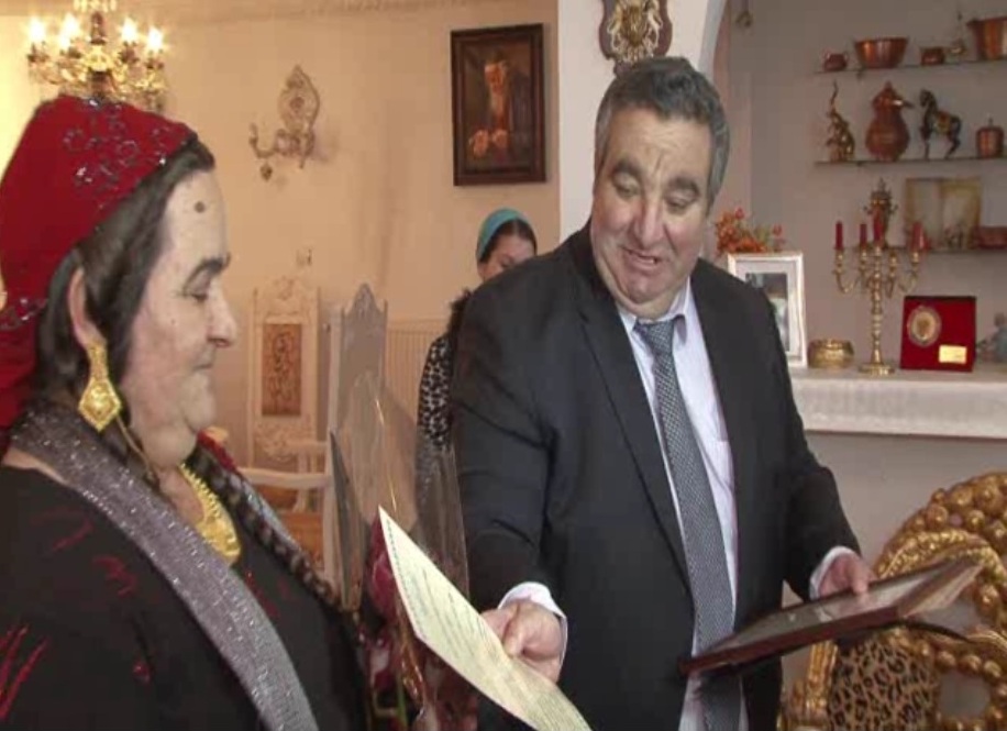 Regina Maria a primit de 8 martie si o stea