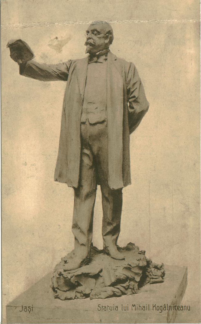 Nu avea o statura de cuceritor, insa a reusit sa vrajeasca circa 1.000 de femei, dupa propriile sale notite