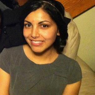 Tanara a terminat in America liceul si o facultate de prestigiu