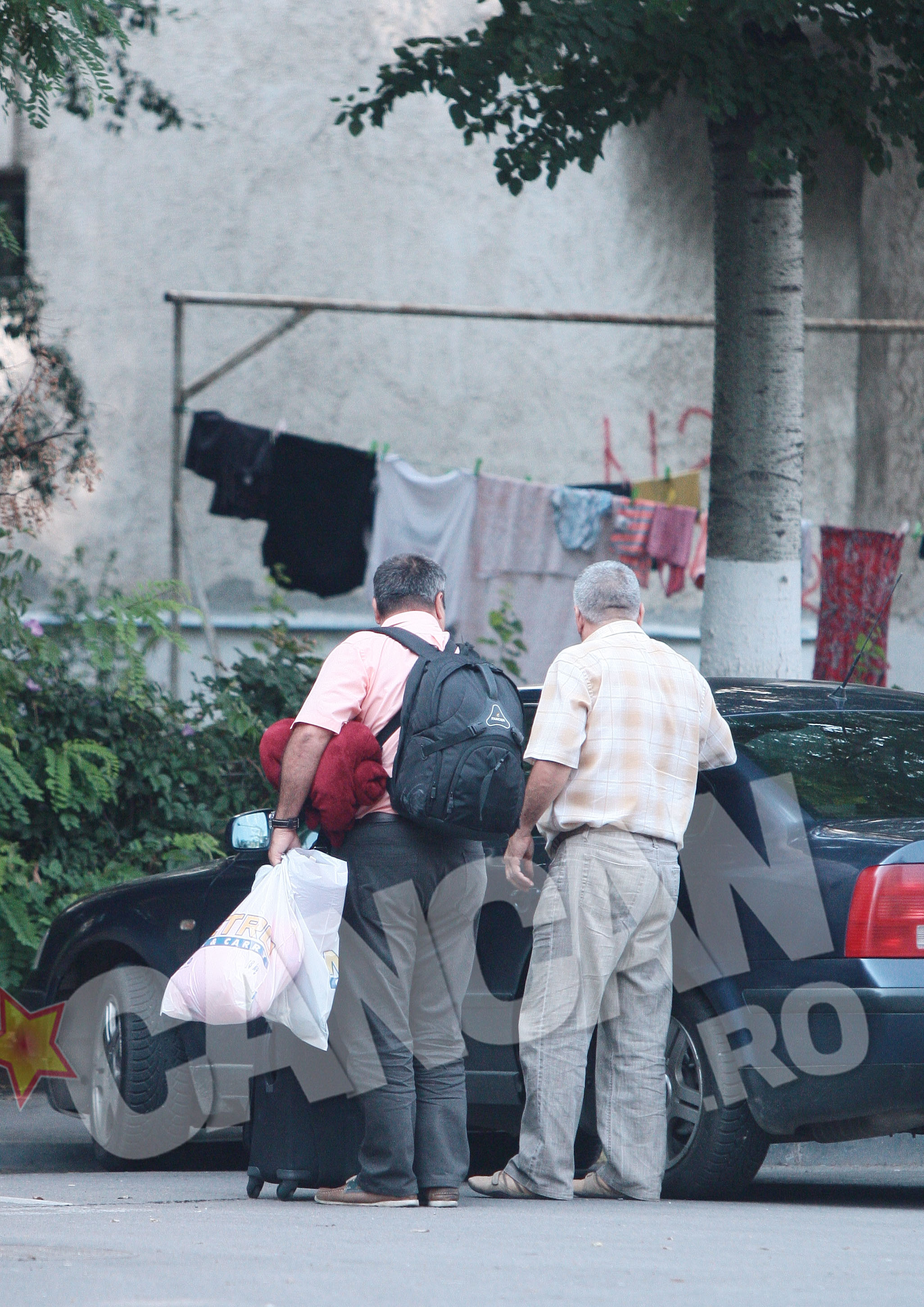 Proaspat intors din concediu, comandantul de la Jilava si-a carat in casa bagajele