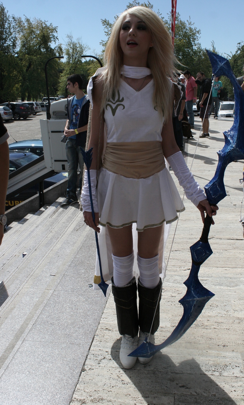 Alexandra a facut ravagii printre gameri cu costumul ei