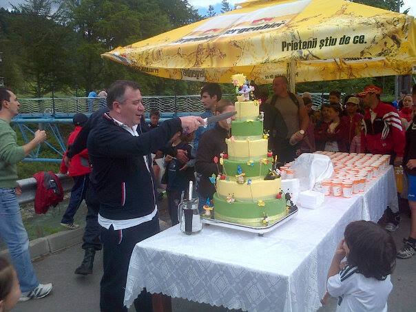 Edilul este aproape de comunitate, chair daca nu isi face reclama