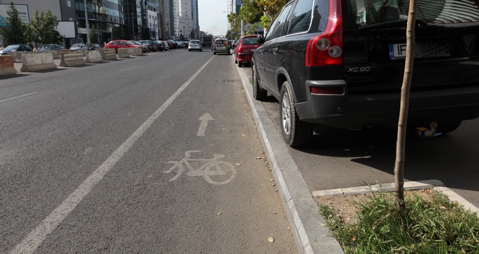 Pistele de biciclete de pe Bulevardul Berzei - Uranus