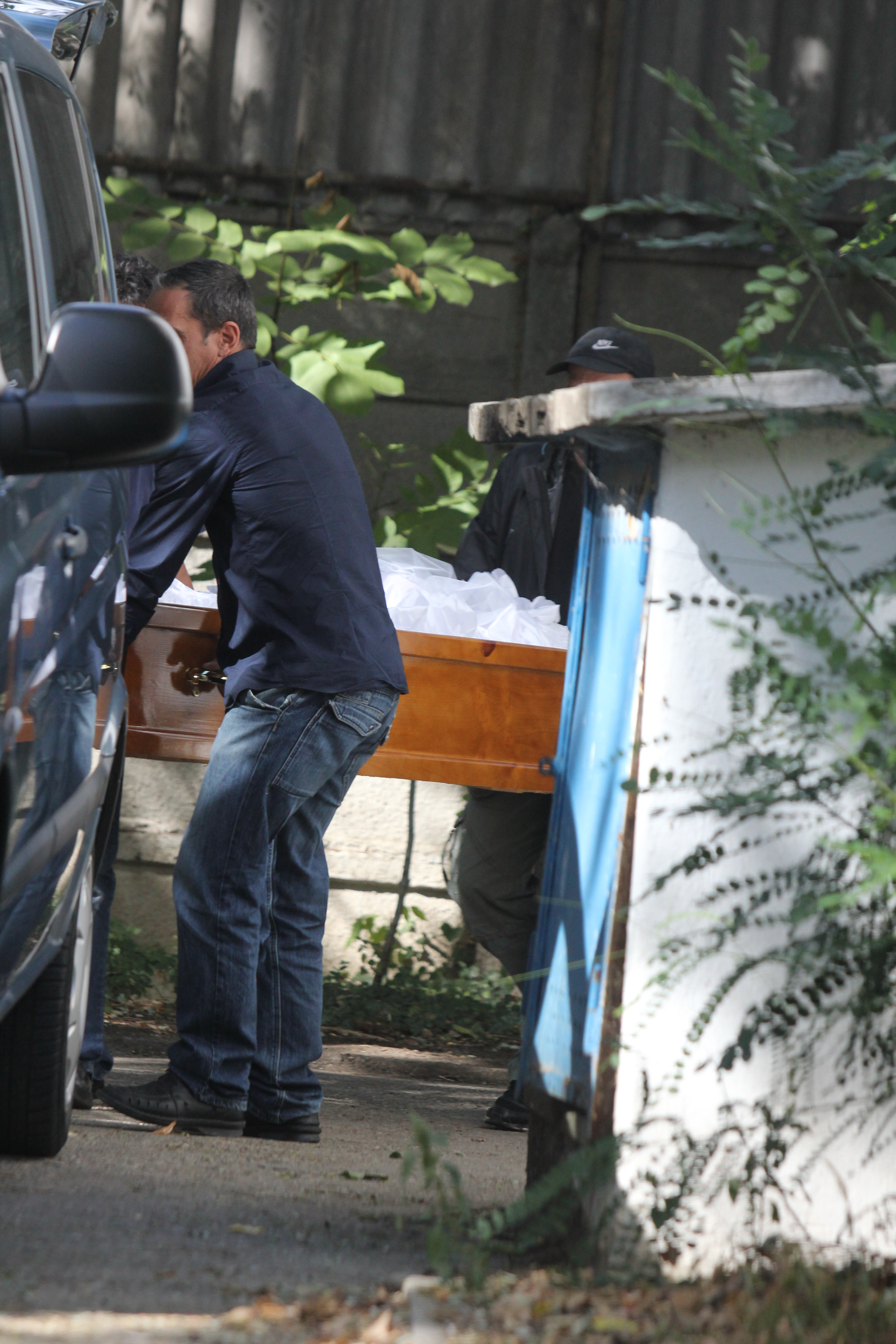 Trupul neinsufletit a fost ridicat marti de la morga spitalului