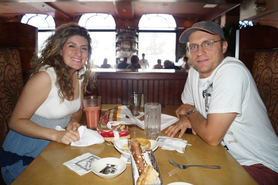 Ady si Monica (din Mexic) traiesc o frumoasa poveste de iubire