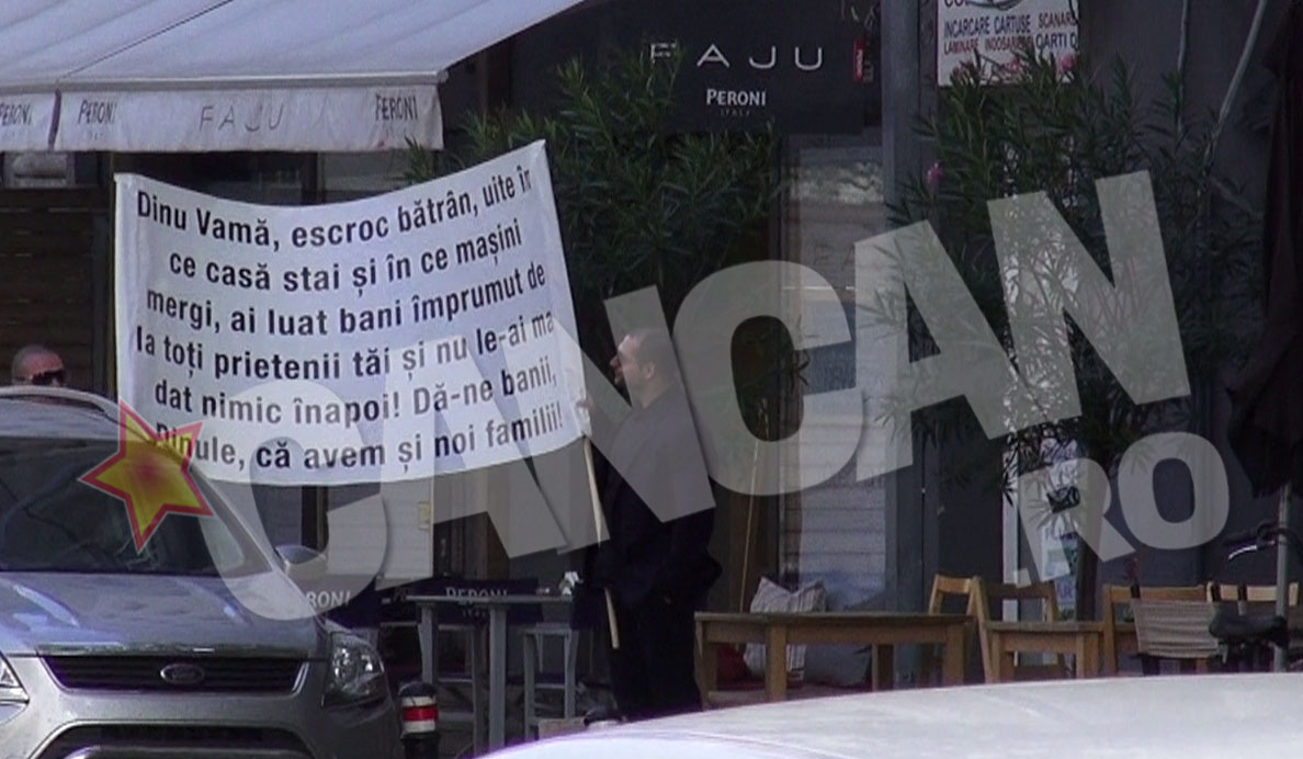 Dar creditorii sunt tenace. Imediat apar in fata cafenelei si se posteaza pe trotuar, cu un alt mesaj