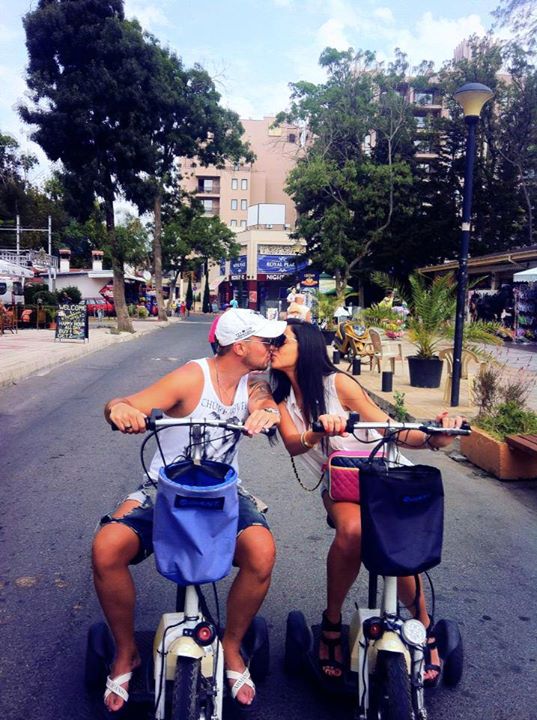 Cei doi se iubesc la nebunie