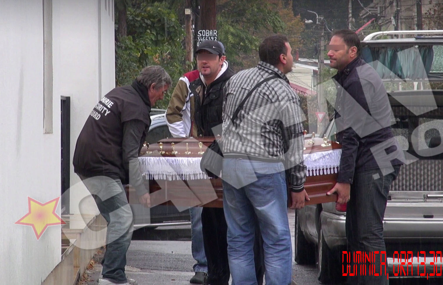 Cosciugul si crucea au fost aduse la capela in jurul orei 13.30