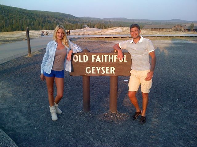 Bancile alearga sa-si recupereze banii, sotii Boureanu cheltuiesc averi prin vacante exclusiviste