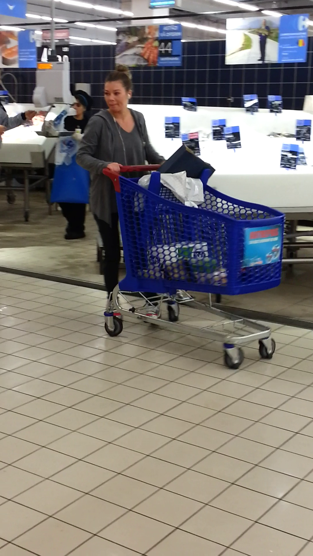 Gina Pistol si-a cumparat peste proaspat