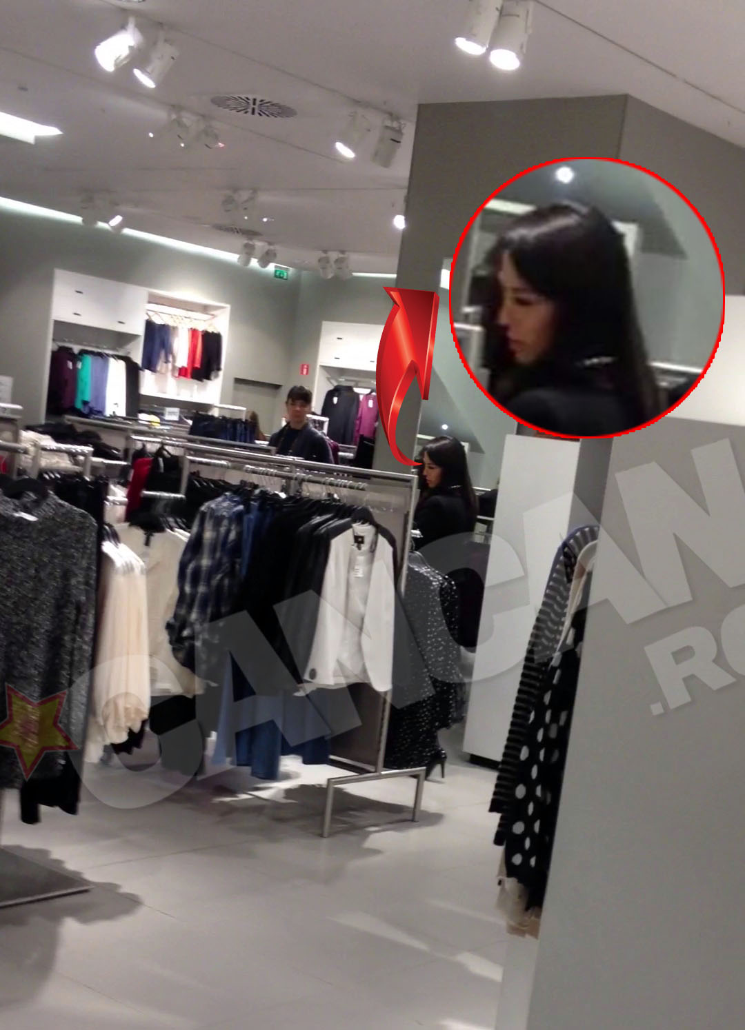 Oana Mizil, nehotarata printre rafturi