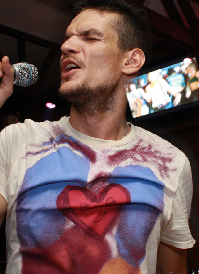 Tudor Chirila este considerat unul dintre cei mai nonconformisti artisti