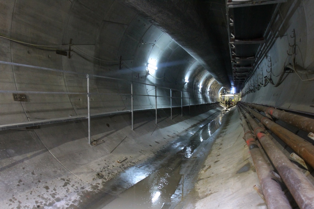 Tunelul lasat in urma de super cartita