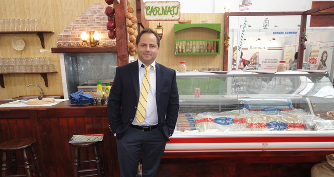 George a intrat in afaceri in 1994