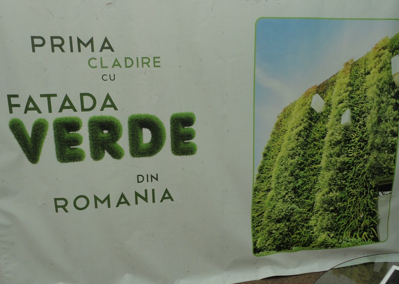 Prima cladire din Romania cu fatade verzi
