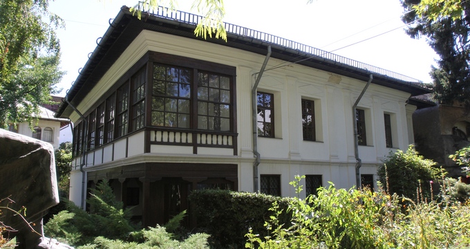 Cea mai veche casa din Capitala are un aer aparte, parca mistic