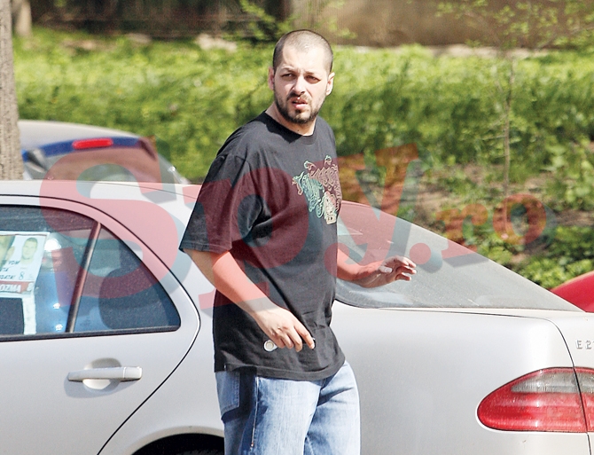 Bogdan Ionuţ Pastaca si Ombladon sunt unul si acelasi personaj