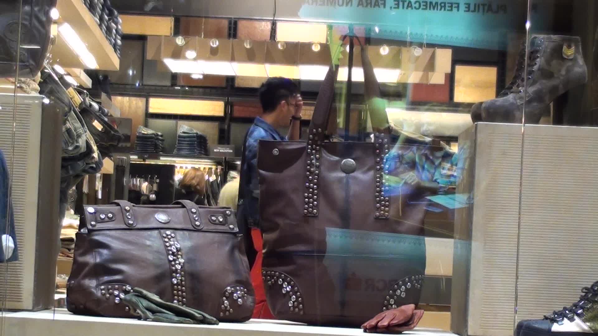 Nini este binedispus