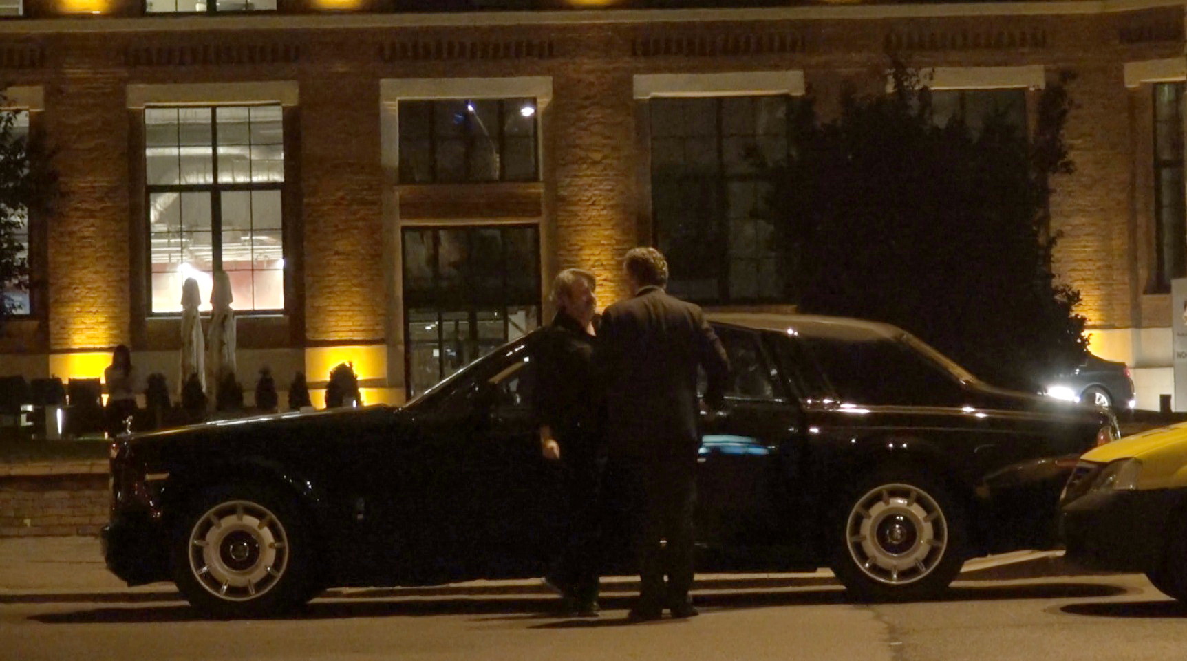 Edy de Romania si-a plimbat prietenul cel mai bun cu 