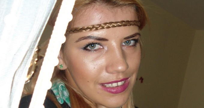 Tanara a fost omorata pe o trecere de pietoni luni seara