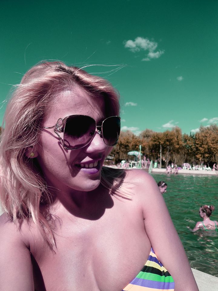 Ea a fost lovita de un irakian in varsta de 22 de ani, care venise in Romania de patru luni