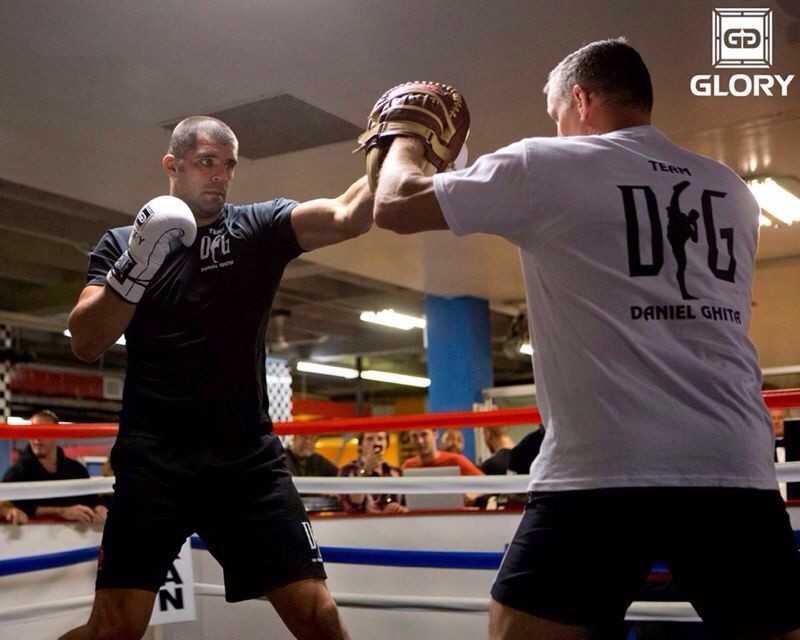 Sportivul este un luptator complet, inainte de fiecare meci isi antreneaza si mintea