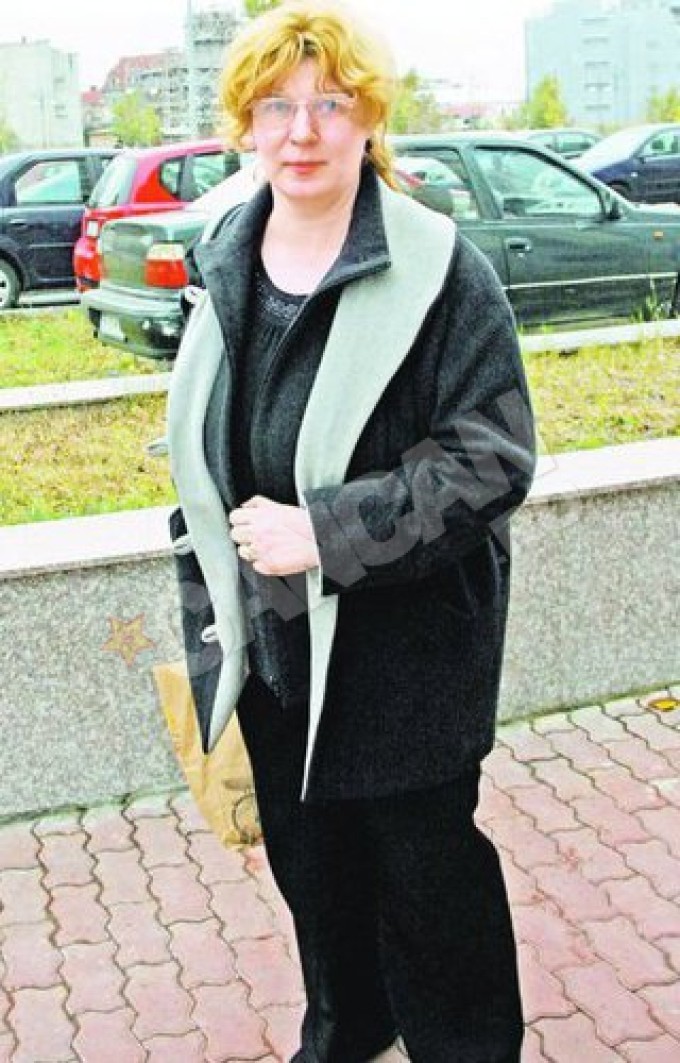 Nimeni din familia lui Adrian Paunescu nu a sunat-o pe fiica lui secreta sa-i ureze la multi ani