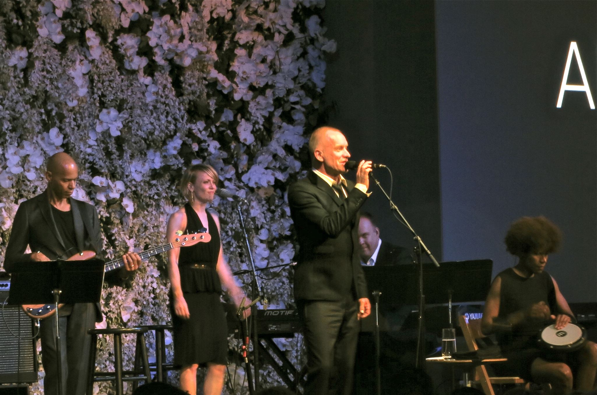 Atmosfera a fost intretinuta de Sting