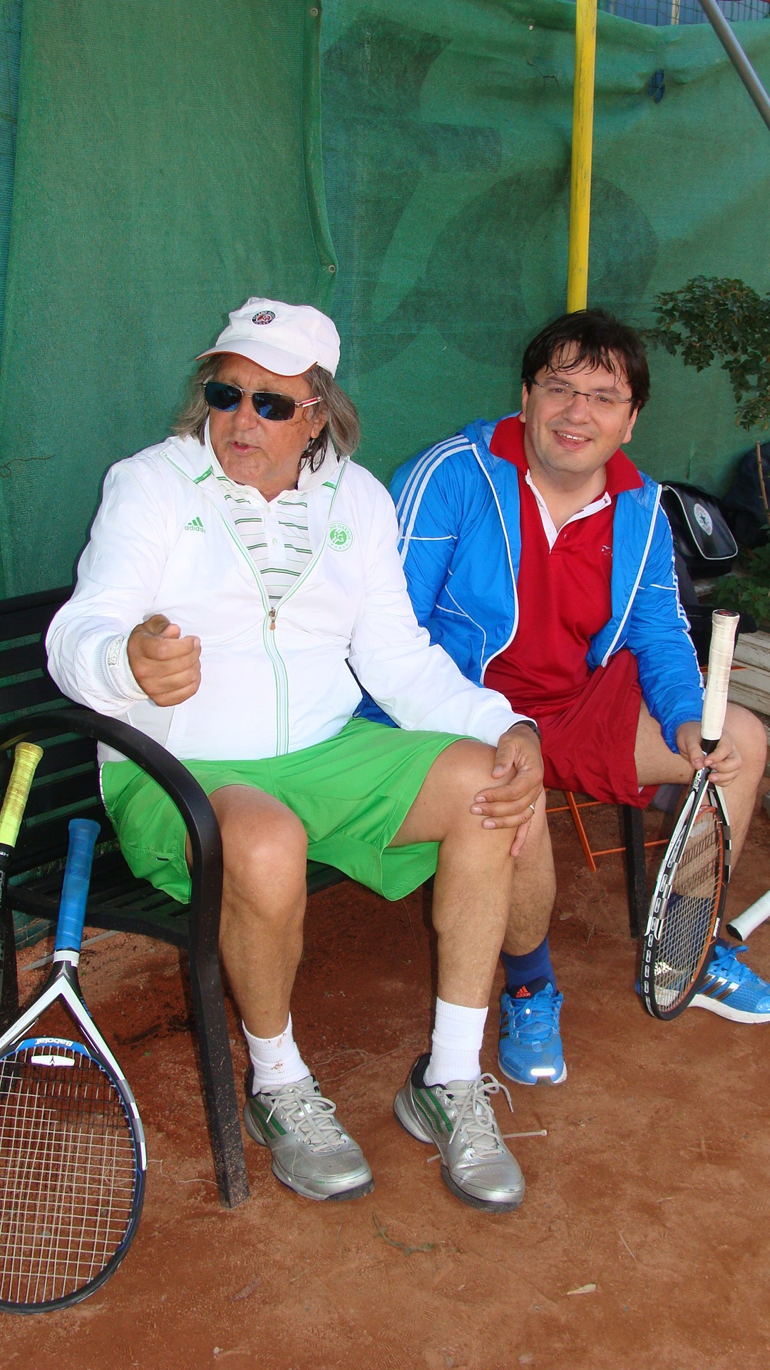 Ministrul Tineretului si Sportului, Nicolae Banicioiu, alaturi de fosta glorie a tenisului, Ilie Nastase