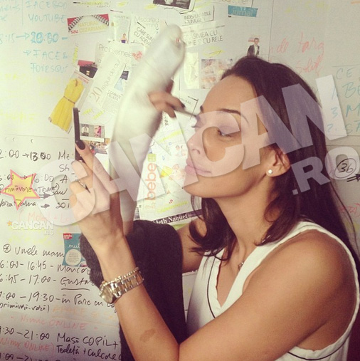 Andreea Raicu a fost victima unui accident domestic